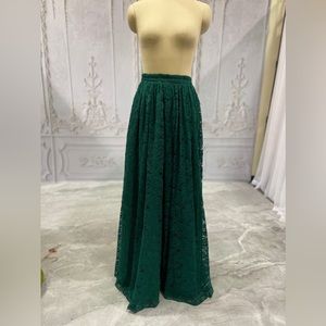 kyndrajade  Long, army green  skirt, size m